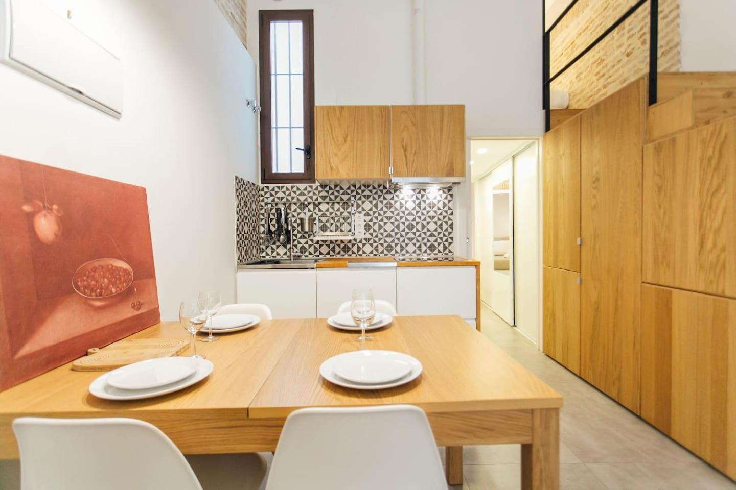 Amplio Apartamento De Diseno Precioso De Estilo Sevillano En Pleno Centro Luaran gambar